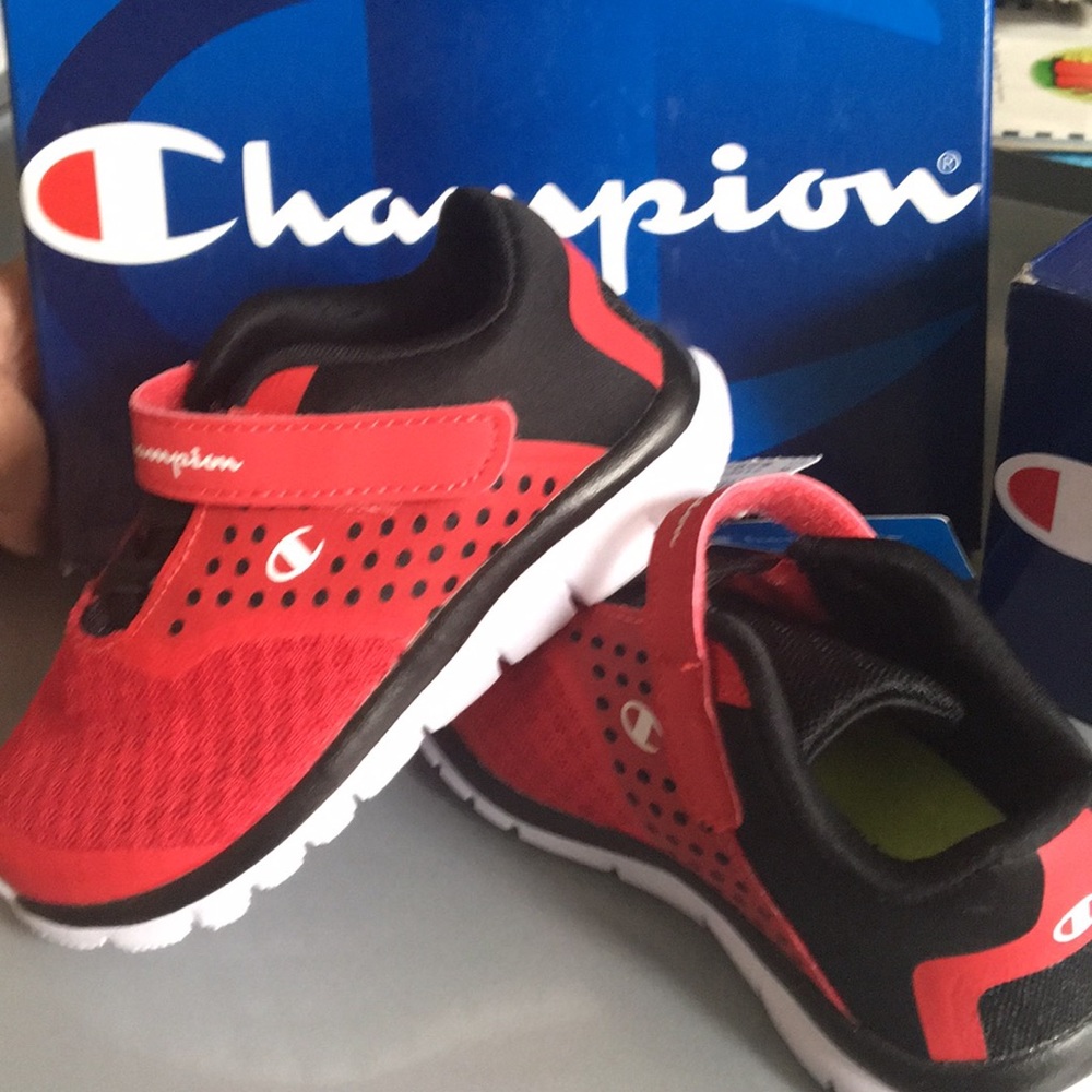 Champion toddler 7 shoes - Picture 1 of 4